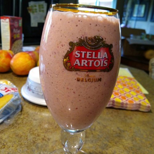 Smoothie petit-déjeuner végétalien à l'avoine et aux fraises — Image 2