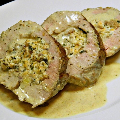 Filet de porc farci au pesto et au fromage — Image 1