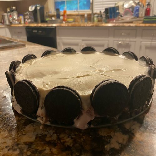 Gâteau à la crème glacée aux biscuits aux pépites de chocolat — Image 3