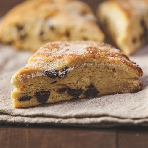 Scones au gâteau marbré au chocolat et aux noisettes — Image 2